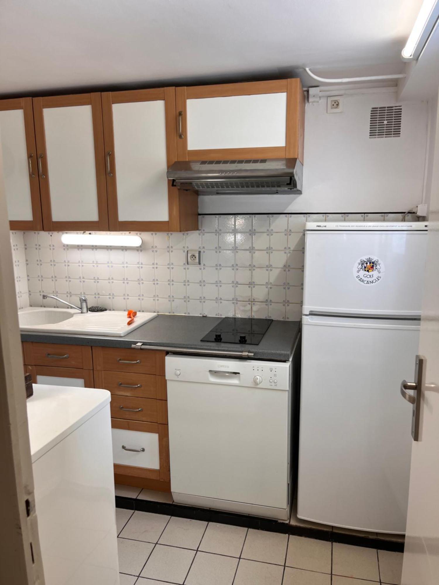 Charmant Petit Appartement Avec Sa Terrasse Privee Bayonne Bagian luar foto